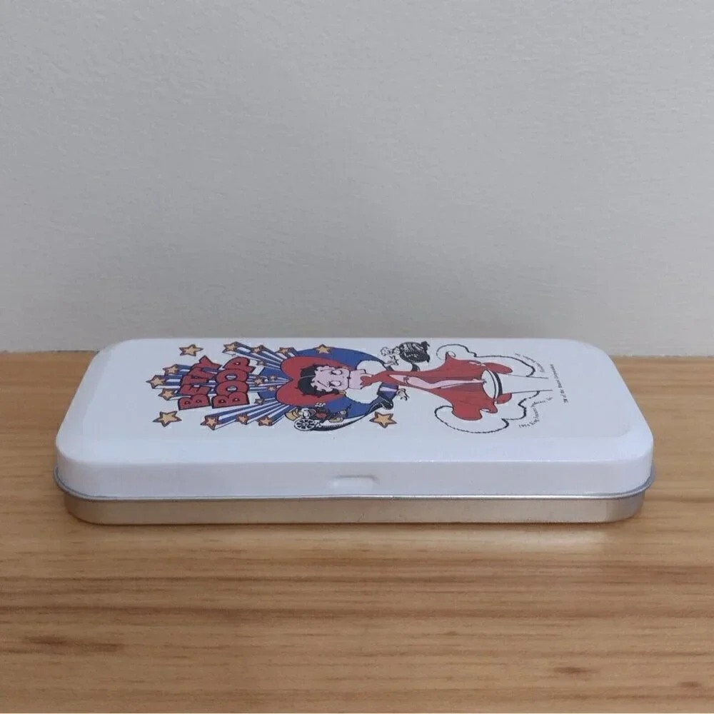 Vintage 1994 King Features Syndicate Betty Boop Wrist Watch Trinket Tin 6